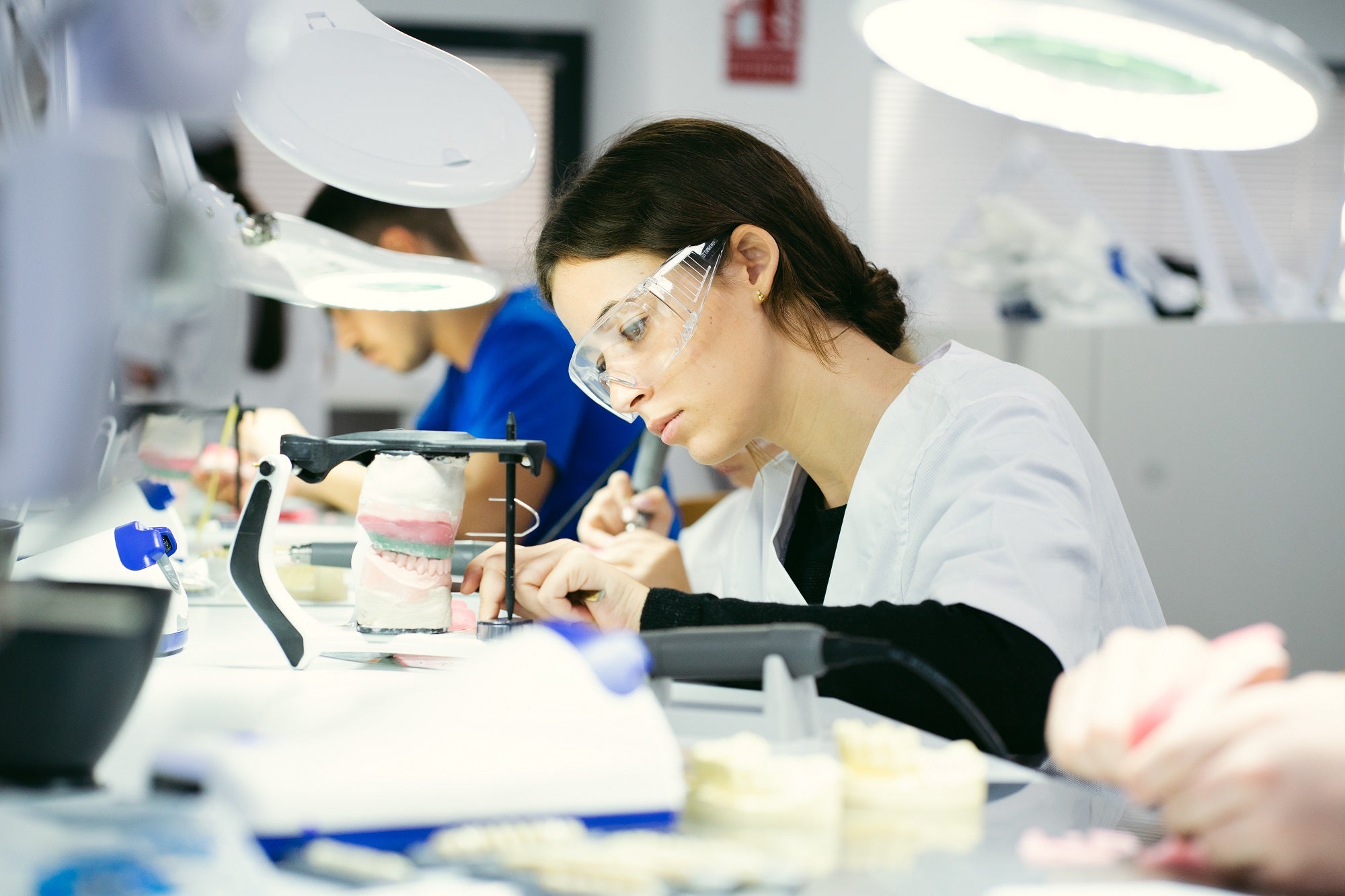 ¿Vale la pena estudiar Prótesis Dental?