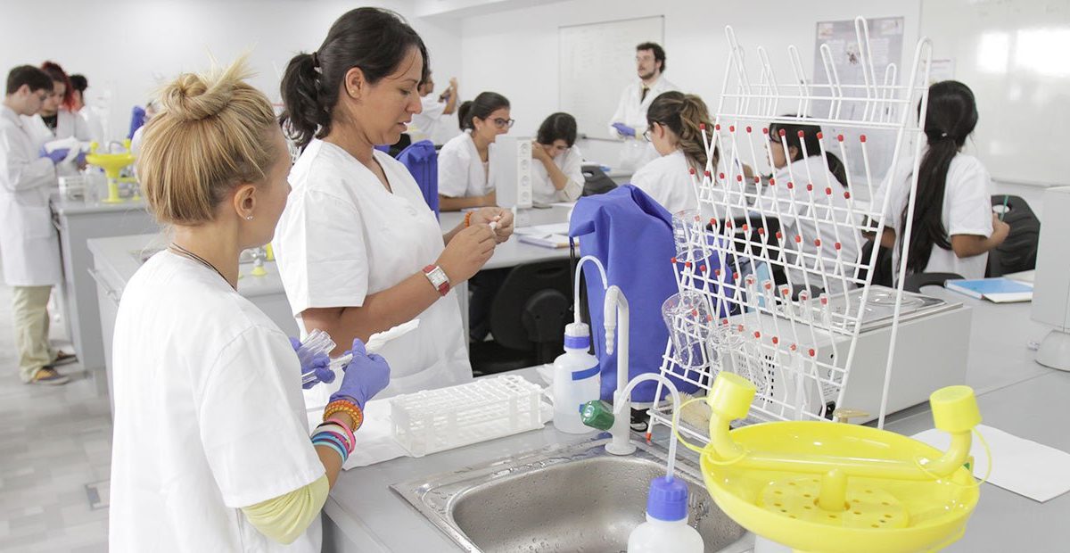Laboratorio Clínico y Biomédico: Obtención de la curva de calibración