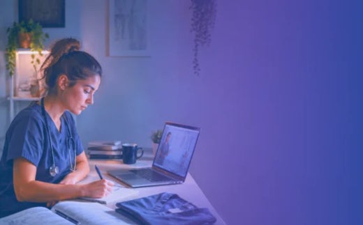 Imagen de modalidad Online de la FP de Grado Medio en Cuidados Auxiliares de Enfermería