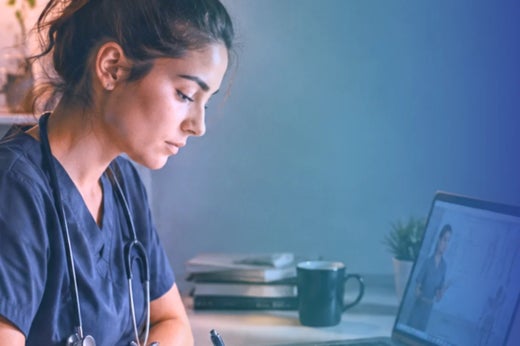 Imagen de modalidad Online de la FP de Grado Medio en Cuidados Auxiliares de Enfermería