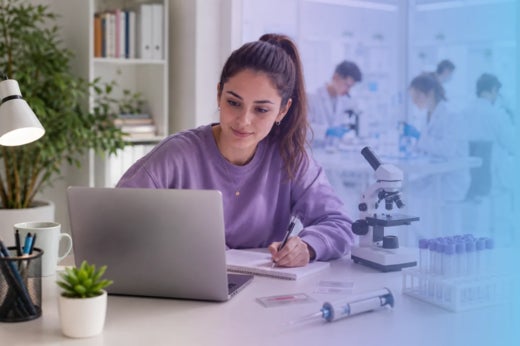 Imagen Laboratorio Clínico y Biomédico en modalidad Online Plus