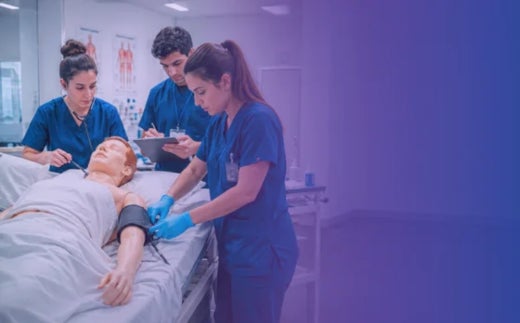Imagen del modelo Presencial de la FP de Grado Medio en Cuidados Auxiliares de Enfermería