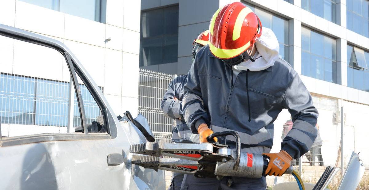 ¿Qué hacen los técnicos en protección civil?