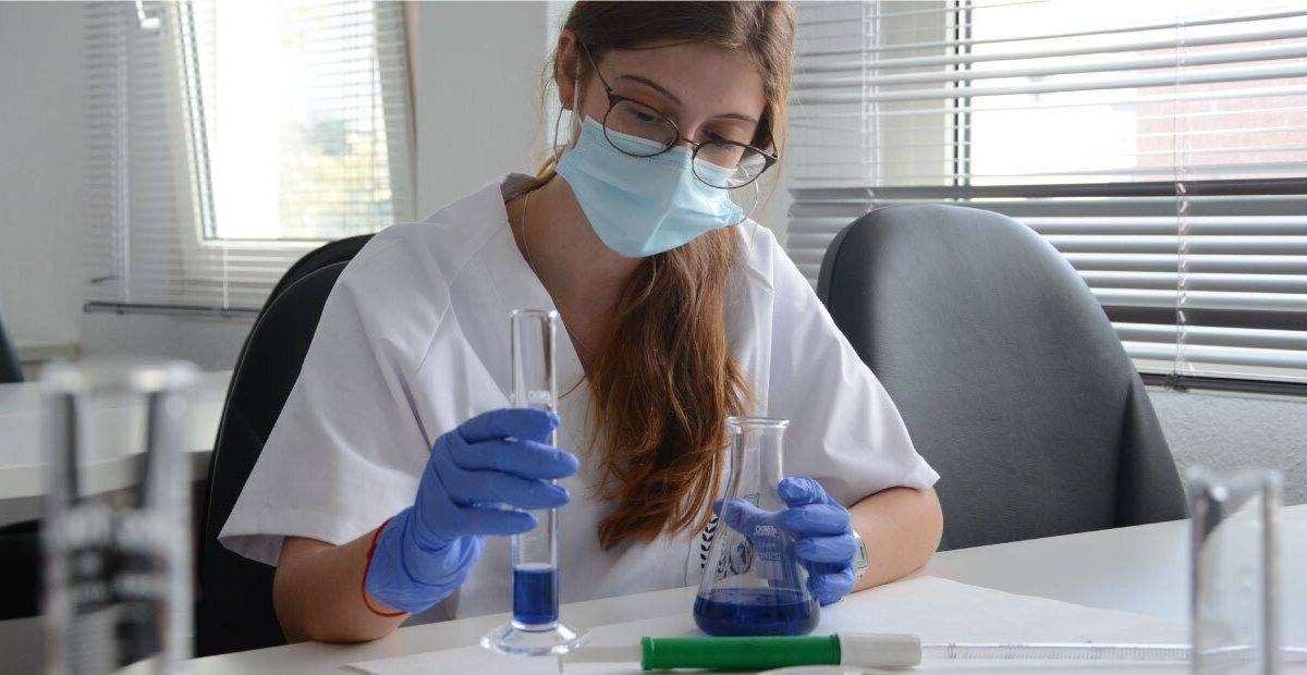 ¿Cuáles son las principales diferencias entre un Certificado de Profesionalidad y una FP?