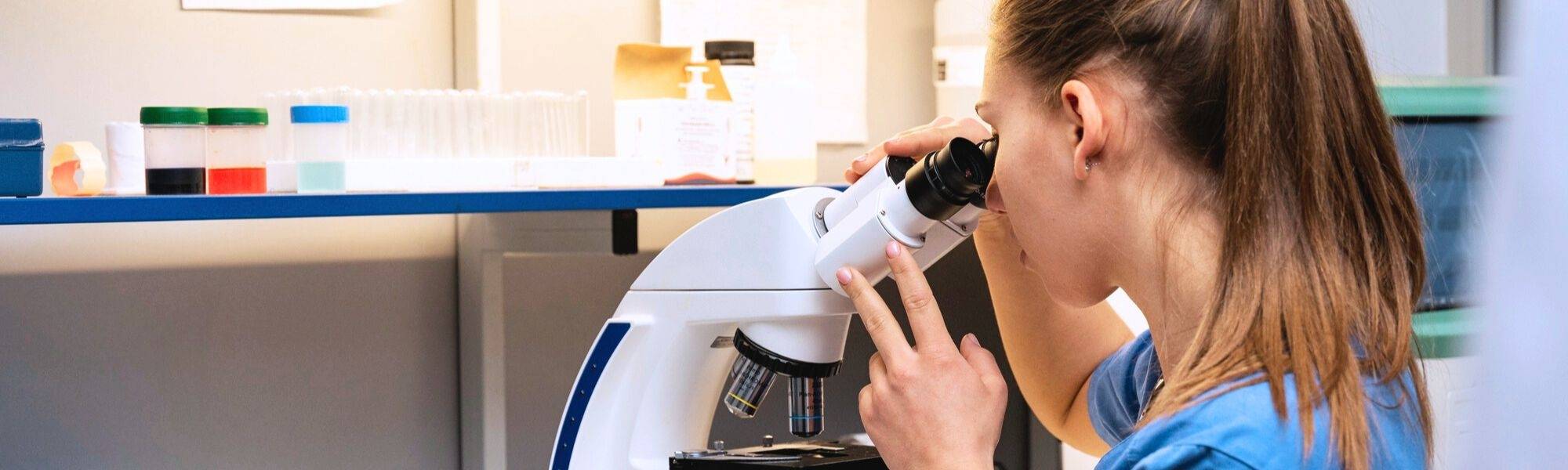 salidas-laborales-de-anatomia-patologica-y-citodiagnostico