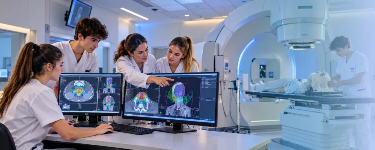 Imagen alumnado Farmacia y Parafarmacia Presencial