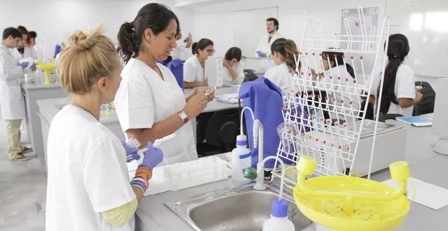 Laboratorio Clínico y Biomédico: Obtención de la curva de calibración