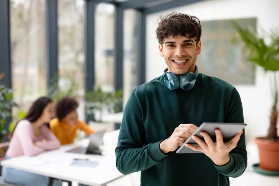 Cómo iniciar tu carrera en tecnología en Murcia